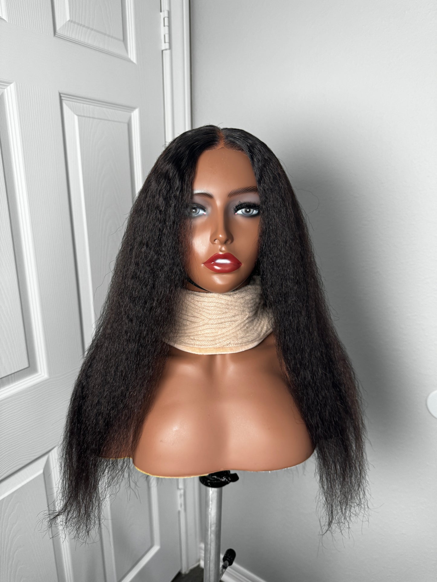 Zara 4C Kinky wig