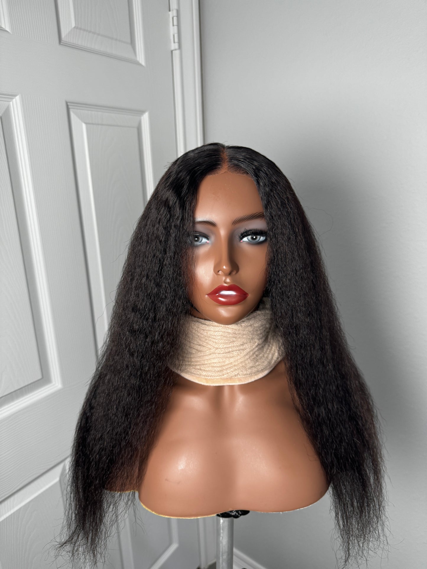 Zara 4C Kinky wig